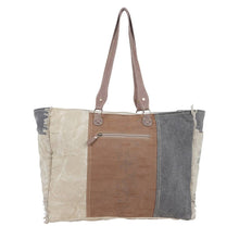 Load image into Gallery viewer, Myra Chimera Weekender Bag