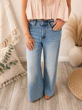 Load image into Gallery viewer, Judy Blue Midrise "Claudia" Ankle Wide Jeans