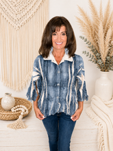 Load image into Gallery viewer, Denim Dreams Print Jacket
