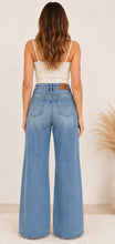 Load image into Gallery viewer, Judy Blue Midrise "Claudia" Ankle Wide Jeans