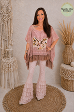 Load image into Gallery viewer, Songbird Applique Poncho