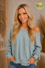 Load image into Gallery viewer, Camden Pullover Sweatshirt
