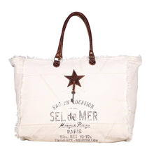 Load image into Gallery viewer, Myra Smashing Weekender Bag in White