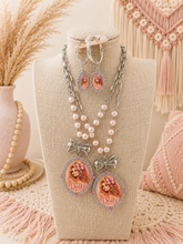 Load image into Gallery viewer, Dolly Bow &amp; Bling Necklace
