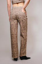 Load image into Gallery viewer, Leopard Print Rhinestone Cutout Jeans

