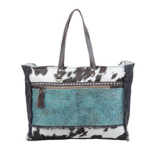 Load image into Gallery viewer, Myra Sea Grass Canvas &amp; Hairon Bag
