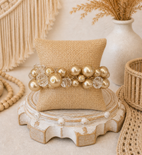 Load image into Gallery viewer, Champagne Wishes Pearl &amp; Crystal Bracelet
