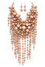Load image into Gallery viewer, Head Turner Statement Mix Pearl Layer Necklace Set: Champange
