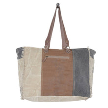 Load image into Gallery viewer, Myra Chimera Weekender Bag
