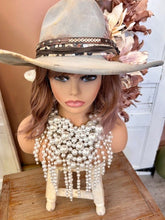 Load image into Gallery viewer, Head Turner Statement Mix Pearl Layer Necklace Set: White
